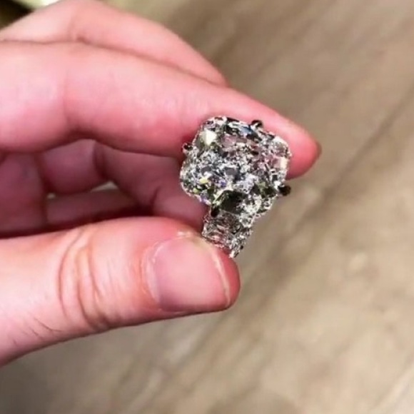 New Engagement Ring - Picture 9 of 9